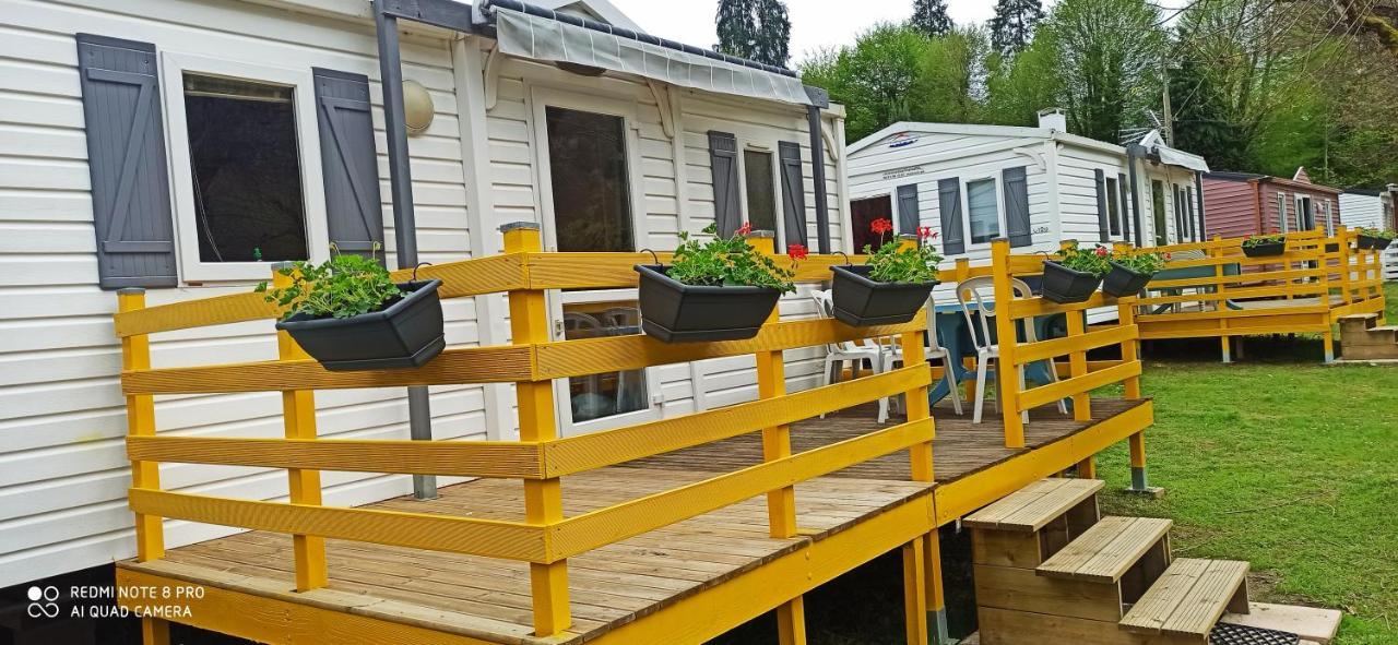 Mobil-Home Au Pied Des Pyrenees Castillon-en-Couserans Exterior photo